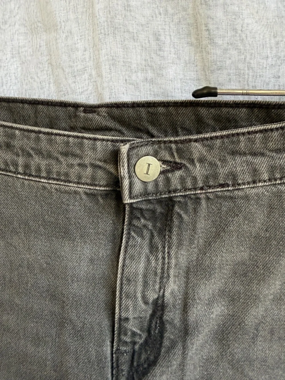 Isabel Maternity Boyfriend Jeans | 18 | NWT | Relaxed Fit Maternity Denim - Picture 3 of 9